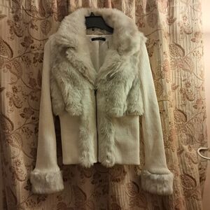 Dolce Cabo Jacket Women's Medium M White Ribbed Faux Fur Collar Sleeves Trim Y2K